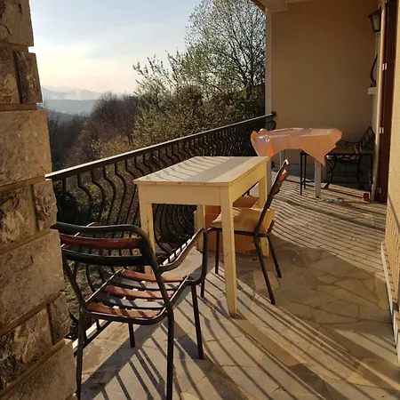 Villa Du Sarrat Avezac-Prat